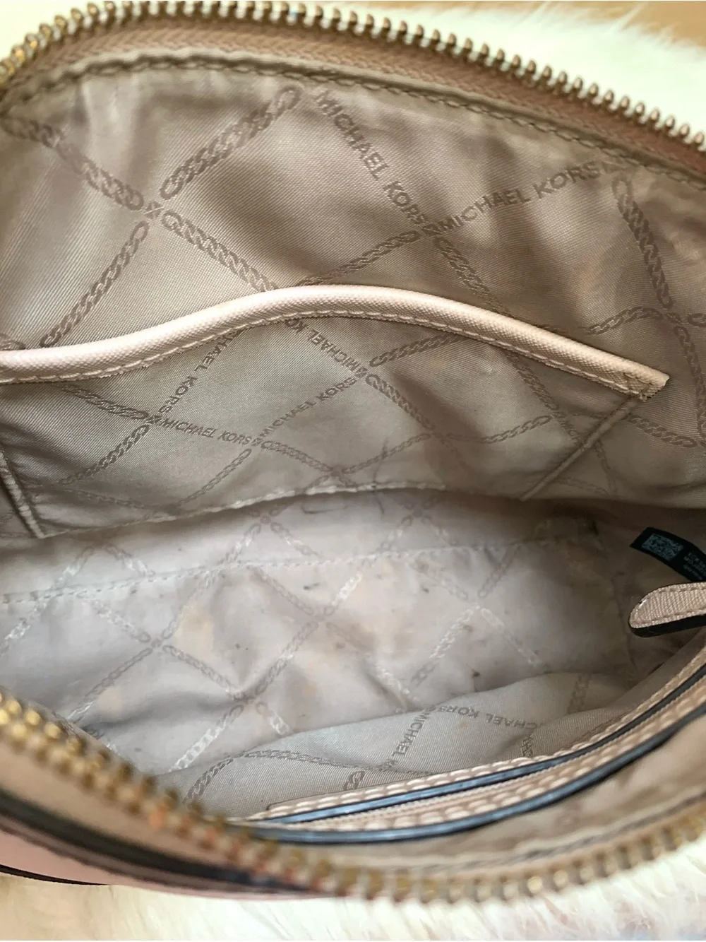 Michael Kors Soft Pink Saffiano Leather Charm Dome Chain Crossbody - Picture 14 of 16